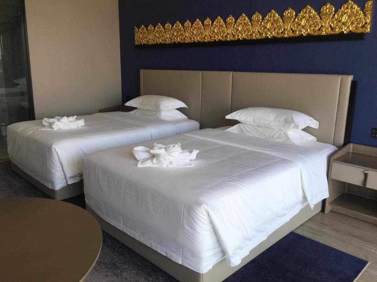 Tian Yi International Hotel 天艺国际酒店 Phnom Penh Exteriör bild