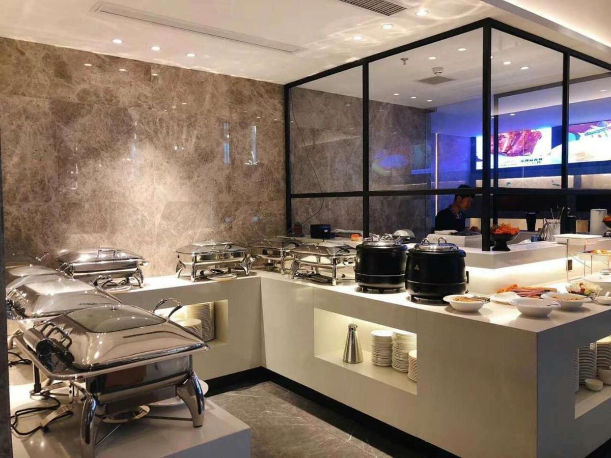 Tian Yi International Hotel 天艺国际酒店 Phnom Penh Exteriör bild