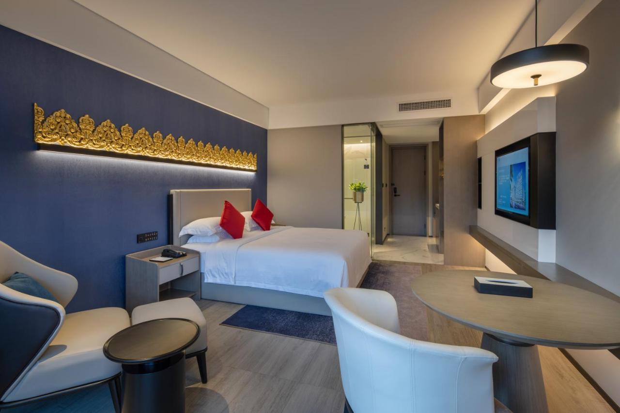 Tian Yi International Hotel 天艺国际酒店 Phnom Penh Exteriör bild