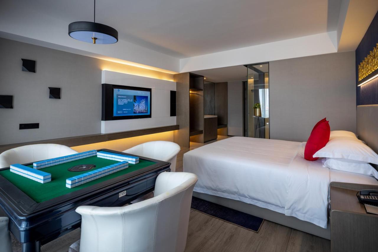 Tian Yi International Hotel 天艺国际酒店 Phnom Penh Exteriör bild