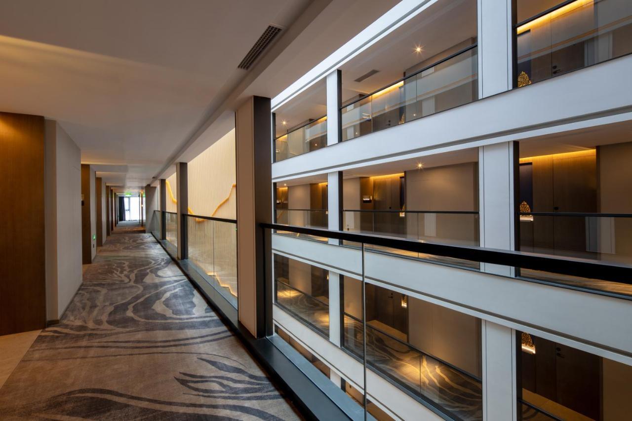 Tian Yi International Hotel 天艺国际酒店 Phnom Penh Exteriör bild